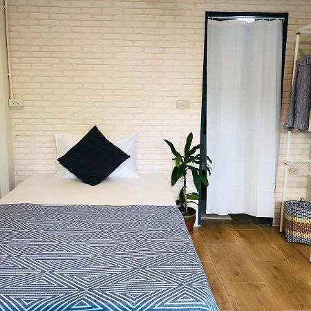 Number 4 Old Town Hostel Chiang Mai Ngoại thất bức ảnh